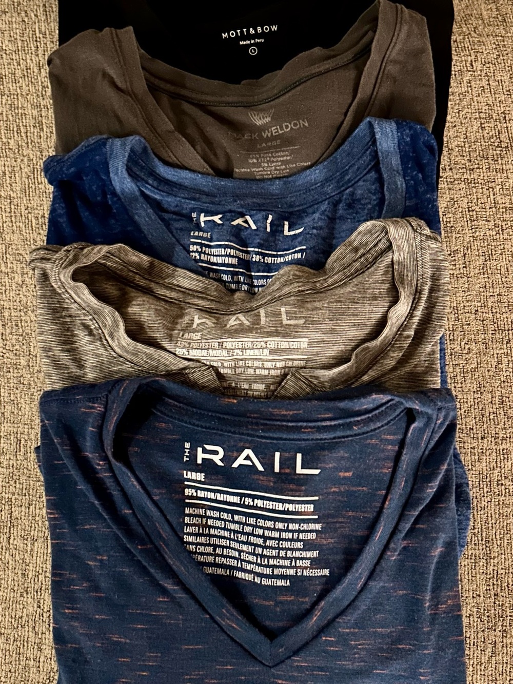 Men’s V-Neck T-Shirt Bundle.  Mott & Bow, Mack Weldon & The Rail.  Size-Large